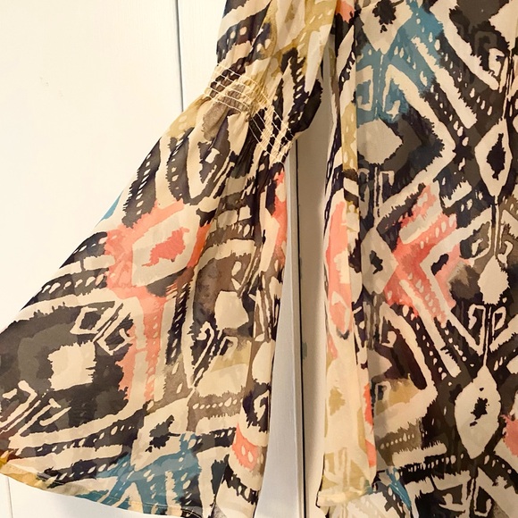 Colorful Patterned Blouse - Picture 2 of 3